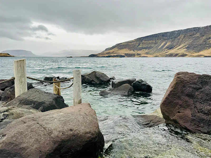 クヴァムスヴィーク(Hvammsvik)